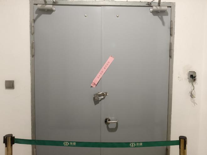 服电话关机公司楼层货梯通道已被封迷失的永坤黄金：投资者无法提款客(图8)