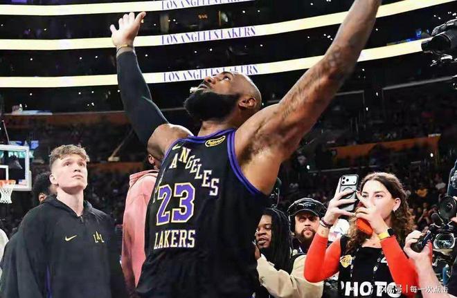 常规赛“单节之王”全联盟公认的NBA(图3) 常规赛“单节之王”全联盟公认的NBA(图3)