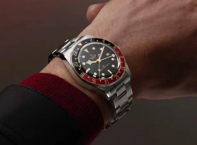 奢华腕表才是真正“懂表”之选！进阶玩家的智慧之选：七款二手(图2)