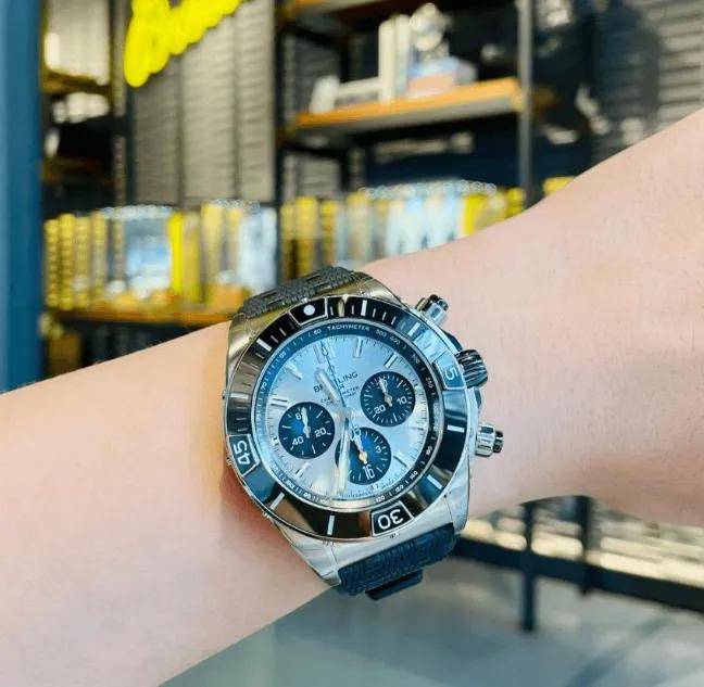 奢华腕表才是真正“懂表”之选！进阶玩家的智慧之选：七款二手(图6)